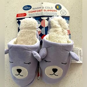 Brand New 🆕 Warm/cold Comfort Slippers Size 6-8 Women’s.